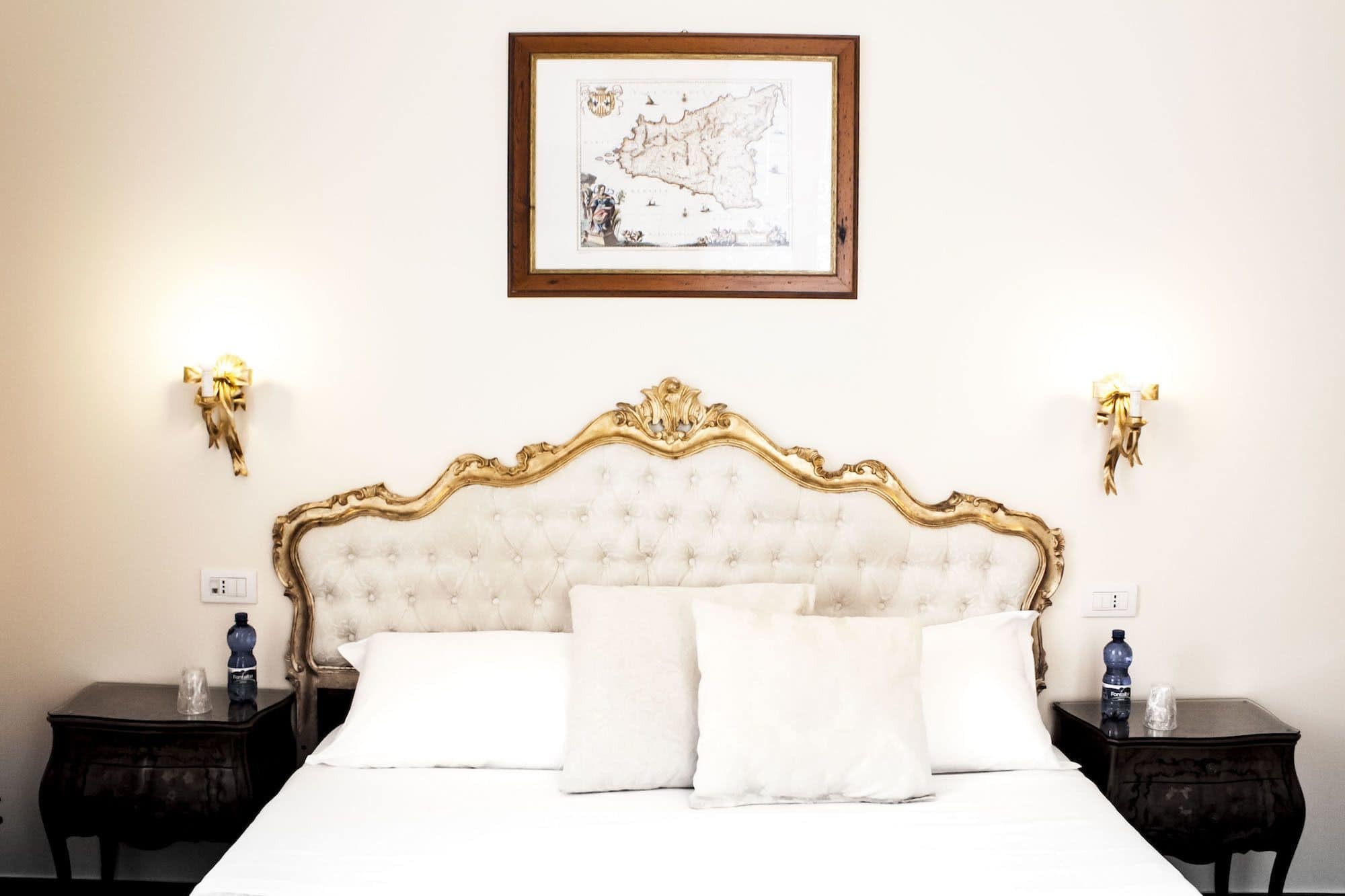 Joan's Heritage Couette-café Taormine